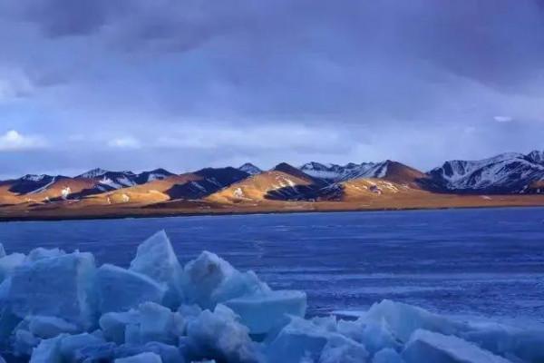 分享圖片：西藏三大聖湖之一納木措，藏語&OpenCurlyDoubleQuote;天湖&rdquo;