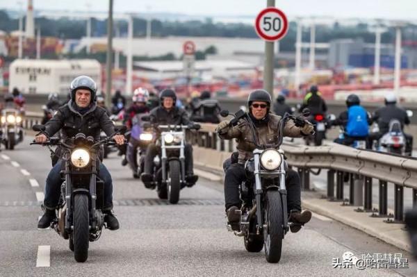 「 滾雷之聲 」數萬輛哈雷的巡遊活動 「 滾雷之聲 」數萬輛哈雷的巡遊活動