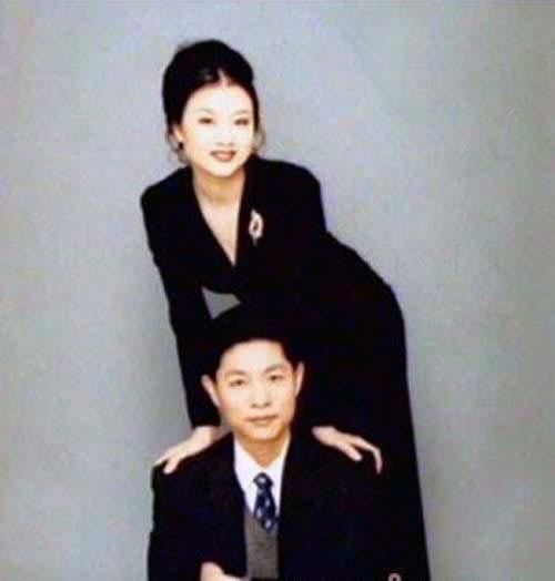 辣妹子宋祖英：與丈夫一見鍾情，40歲高齡產子，如今幸福美滿