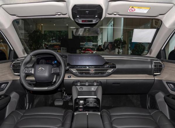 買車最終繞不開轎車、SUV、MPV，這三款價格15萬左右，省油還實用