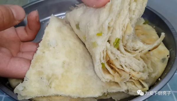 在家自制家常餅做法,冰箱裡一放,柔軟勁道解饞,我家一週吃五次 在家自制家常餅做法,冰箱裡一放,柔軟勁道解饞,我家一週吃五次