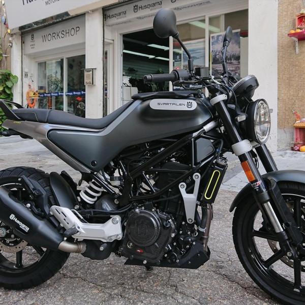 胡思瓦納摩托車黑白雙箭開始交車了 有什麼需要改的呢？