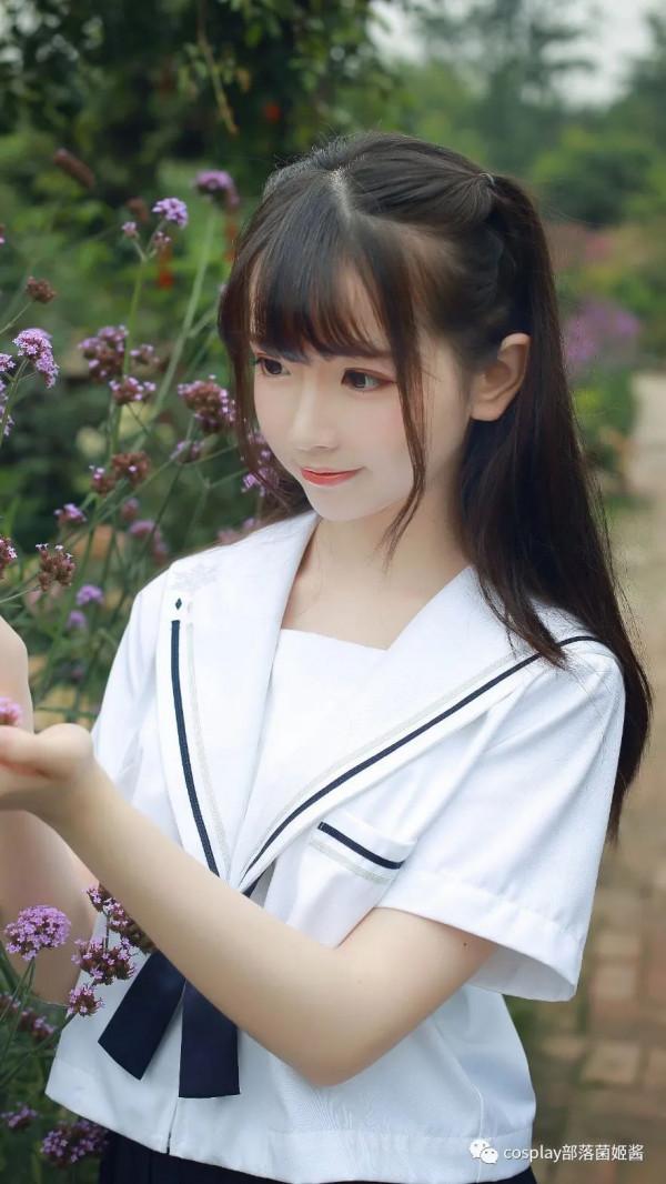 JK少女：想我就抱抱空氣，小可愛無處不在