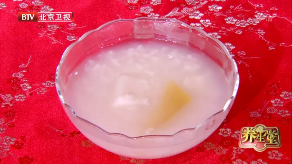 和大米粥一起吃，血管幹乾淨淨！還能暖胃、健脾氣，名醫都推薦