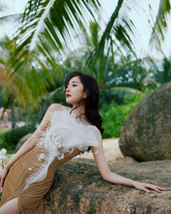 夢迴林蕭,楊冪的S形側顏太絕了 夢迴林蕭,楊冪的S形側顏太絕了