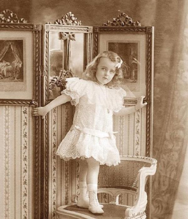 美國“骨灰級”宅女:19歲繼承鉅額遺產,宅家80年,104歲離世 美國“骨灰級”宅女:19歲繼承鉅額遺產,宅家80年,104歲離世