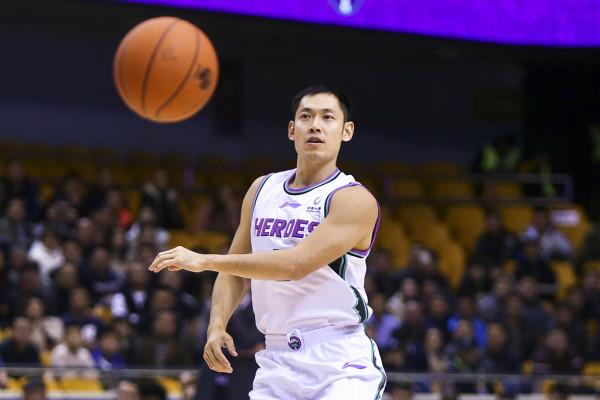 宋翔：張慶鵬與天津隊合同約為兩年 計劃一月中旬前往賽區