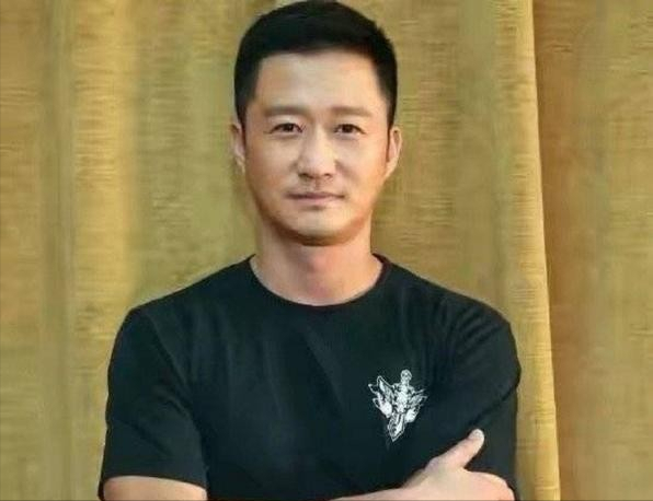 硬漢吳京的蜜糖婚姻：20億身價背後，是妻子謝楠的一句“我養你”