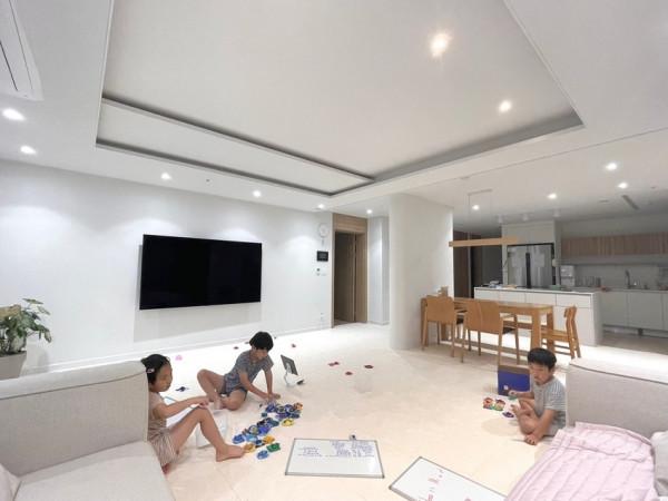 166㎡裝修沒有隨大流，僅用白牆&plus;原木，輕鬆打造一個大方耐看的家