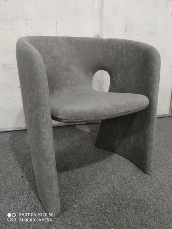 分享一把椅子丨故事潺潺流過丨身體學會閱讀