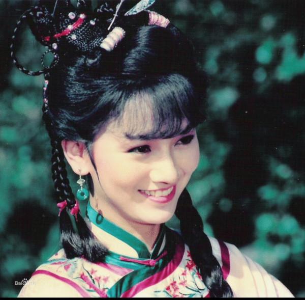 8位“自然老去”的女星，個個氣質優雅，狂甩“整容臉”幾條街