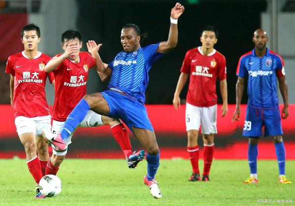 為了防守，我派出了全部前鋒，組成“無鋒陣”