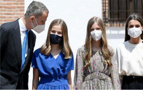 被愛包圍的孩子有多自信，看看萊昂諾爾公主就知道了，光芒四射