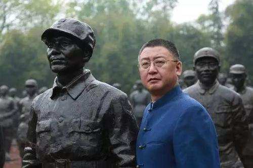 樊建川:辭職副市長,瘋狂變賣資產,只為花80億“收破爛”? 樊建川:辭職副市長,瘋狂變賣資產,只為花80億“收破爛”?