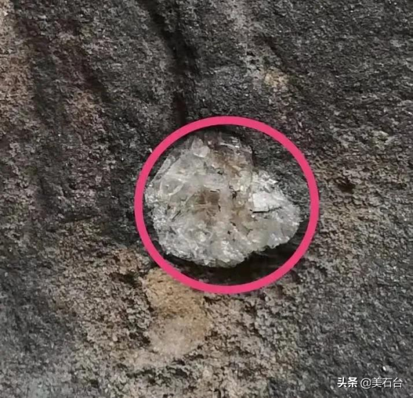 隱藏在奇石上的秘密：神秘天書石