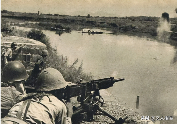 他一參加紅軍就當上副師長，離隊之後很後悔，抗戰時常德會戰犧牲