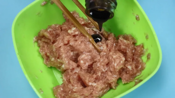 調餃子餡,牢記放4種調料,不管調什麼餡都鮮香美味,簡單又好吃 調餃子餡,牢記放4種調料,不管調什麼餡都鮮香美味,簡單又好吃