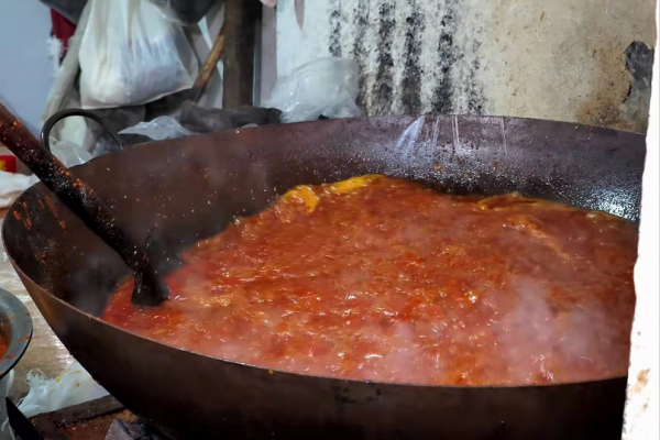 湖北這家牛肉麵厲害了,每天排隊千人,等至少半小時,年入2000萬 湖北這家牛肉麵厲害了,每天排隊千人,等至少半小時,年入2000萬