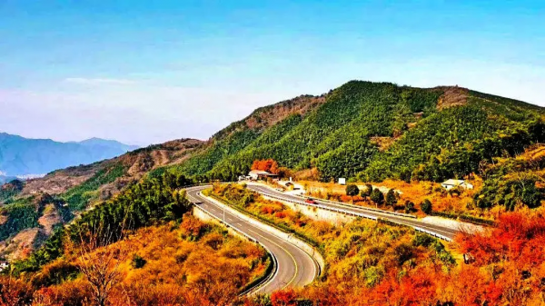 最適合自駕的季節,12條自駕路線,人少景美,總有一條適合你 最適合自駕的季節,12條自駕路線,人少景美,總有一條適合你