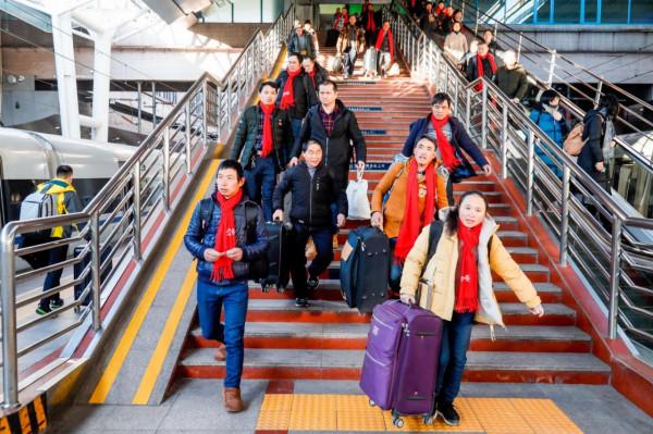 電商下沉帶動返鄉青年就業，專家建議拓展消費空間