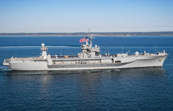 11月25日,美軍艦開赴黑海;敘利亞遭導彈襲擊;中國軍機飛越海峽 11月25日,美軍艦開赴黑海;敘利亞遭導彈襲擊;中國軍機飛越海峽