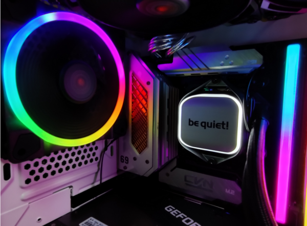 好硬體重在保養,簡單記錄一次機箱風道改造 好硬體重在保養,簡單記錄一次機箱風道改造