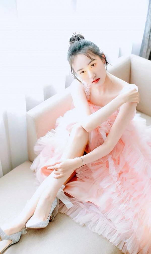 女星穿粉色衣服,誰最漂亮? 女星穿粉色衣服,誰最漂亮?