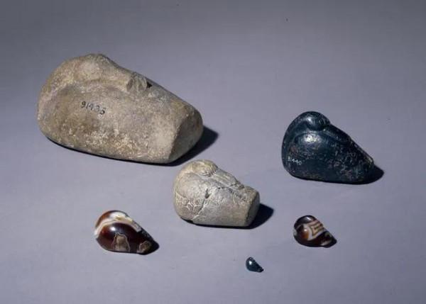 鴨子，身披落霞飛到尋常百姓家