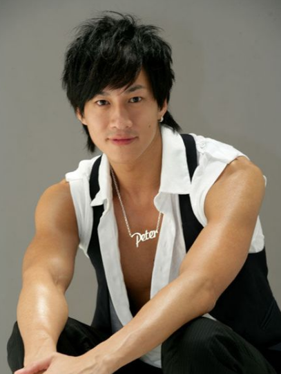 初見發如濃墨，再見禿頭禿腦！這12位男星的頭，讓女人好心碎