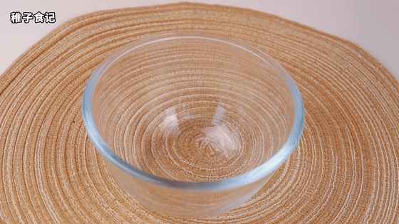 天冷最適合吃上一碗熱乎乎的蝦丸鮮湯麵，鮮到湯渣都喝乾淨嘍