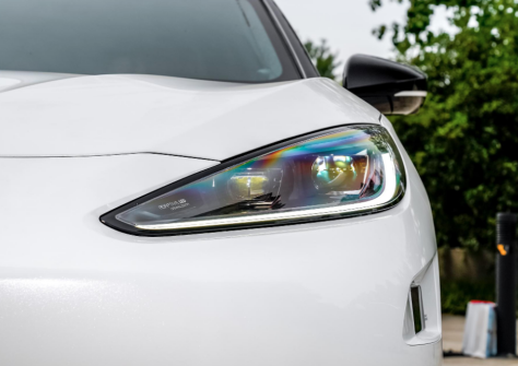 賣的位元斯拉還貴？看看極狐阿爾法S有啥真本事！