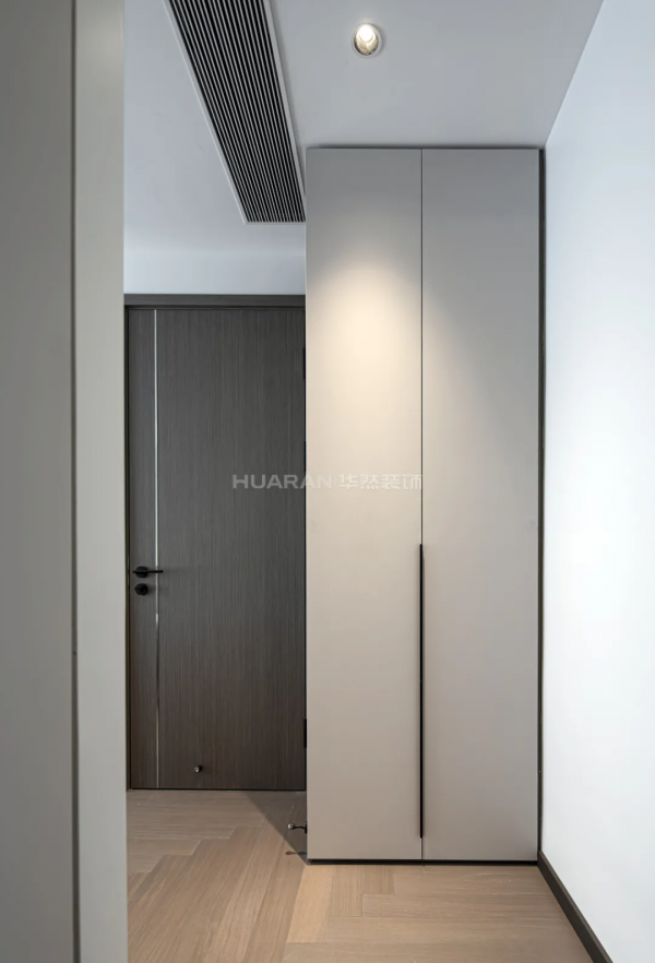 152㎡現代四居，簡約大氣的家，點亮格調的生活