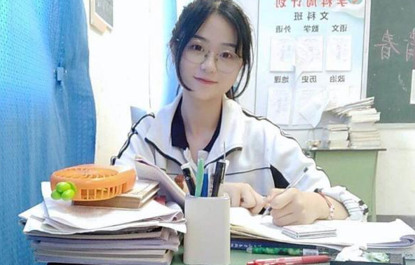 大一新生開學後,除了考駕照還有三件事很重要,提前完成有好處 大一新生開學後,除了考駕照還有三件事很重要,提前完成有好處