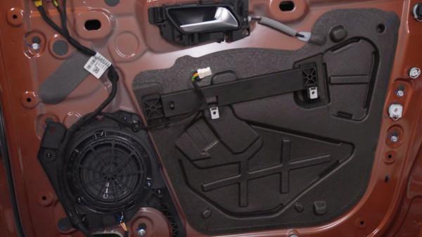 用料確實夠厚道!標緻4008對拆本田皓影 用料確實夠厚道!標緻4008對拆本田皓影