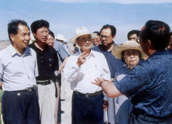 周總理的秘書宋平：為國為民鞠躬盡瘁，104歲毅然投身於教育事業