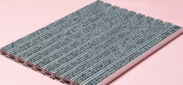 現在誰還在家放地毯啊,這麼髒,如今流行這種,省錢又幹淨,實用 現在誰還在家放地毯啊,這麼髒,如今流行這種,省錢又幹淨,實用