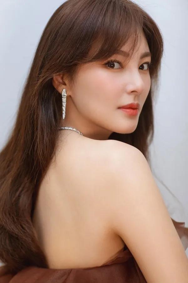 女神張雨綺驚豔時光寫真集