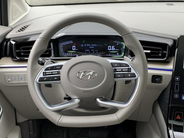 試駕庫斯途:家用細節太豐富,原來MPV可以這樣用 試駕庫斯途:家用細節太豐富,原來MPV可以這樣用