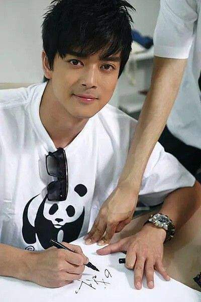 越整越難看後遺症一堆的男星：臉像鞋拔子，不能做表情，演戲難看