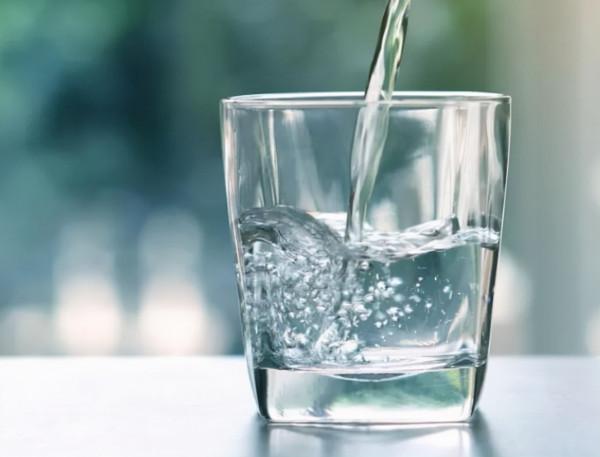 晨起後喝一杯溫水，能帶來哪些好處？