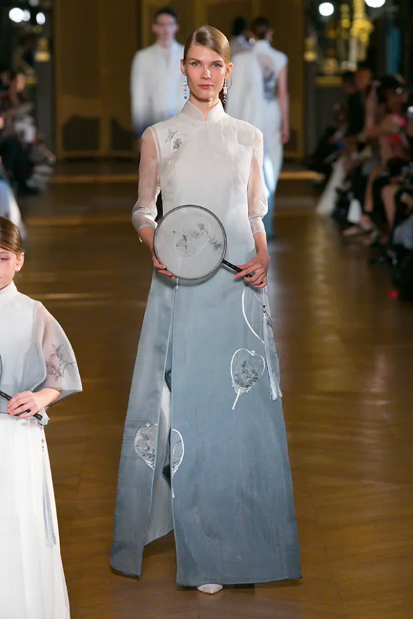 如果可以，你願意在中秋節穿漢服賞月嗎？