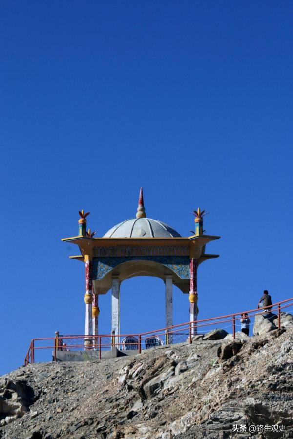 新疆:至少有3個“梁山伯與祝英臺”,都是維吾爾青年男女的愛情 新疆:至少有3個“梁山伯與祝英臺”,都是維吾爾青年男女的愛情