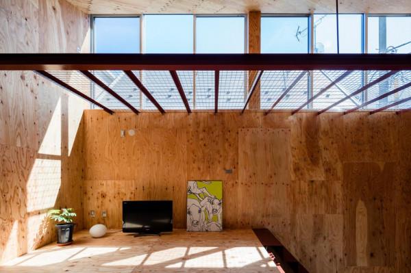 斜屋頂小白屋,暢快的自由(日式住宅) 斜屋頂小白屋,暢快的自由(日式住宅)