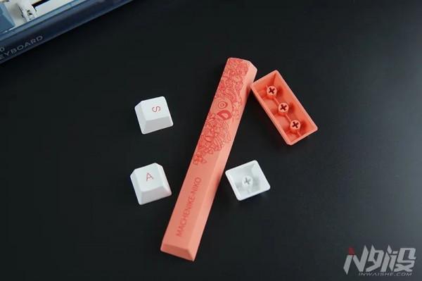 顏值與燈光並重 機械師K600三模無線機械鍵盤體驗 顏值與燈光並重 機械師K600三模無線機械鍵盤體驗