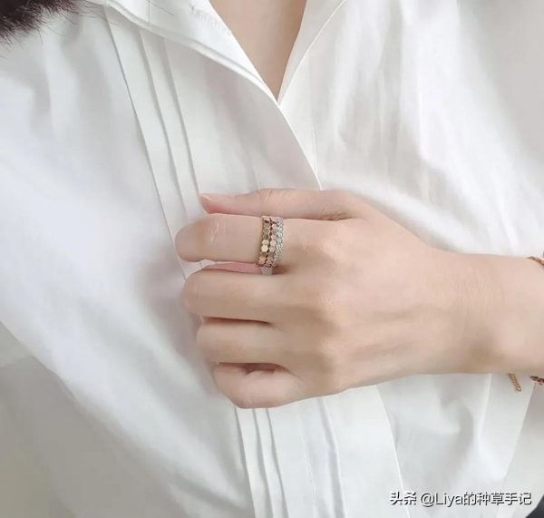 大腸髮圈、鯊魚夾過時了?2021流行土味配飾 大腸髮圈、鯊魚夾過時了?2021流行土味配飾