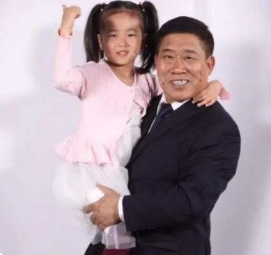 杜旭東：支援懷孕的女兒離婚，孩子我來養，也不能讓女兒受委屈