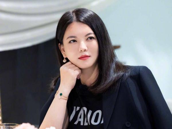 “芒果一姐”李湘的風雲人生,和她的奢與靡 “芒果一姐”李湘的風雲人生,和她的奢與靡