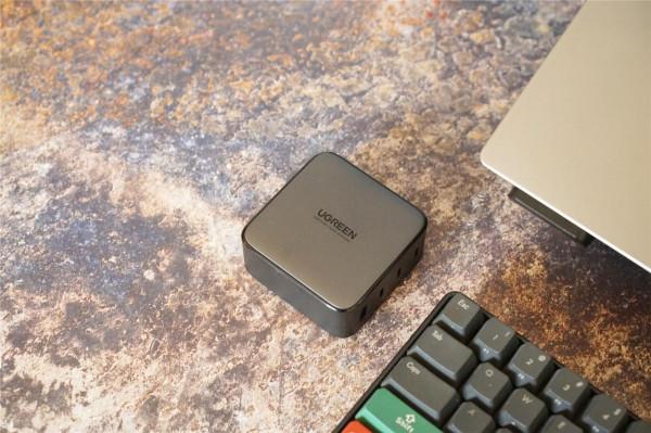 綠聯100W氮化鎵體驗：100W大功率，四口快充，一頭餵飽數碼全家桶