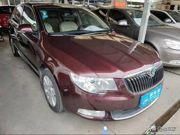 3萬塊的斯柯達昊銳沒人要，拆開內飾聞到臭味，買家：會捱打嗎？