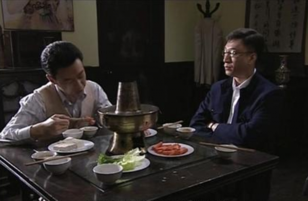 1949年國軍副師長被三野活捉,微笑著跟看守說:我可是自己人 1949年國軍副師長被三野活捉,微笑著跟看守說:我可是自己人